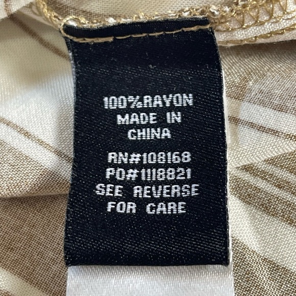 Tillys RSQ Women’s Stripe Camp Shirt Short Sleeves Size Large - Picture 4 of 8